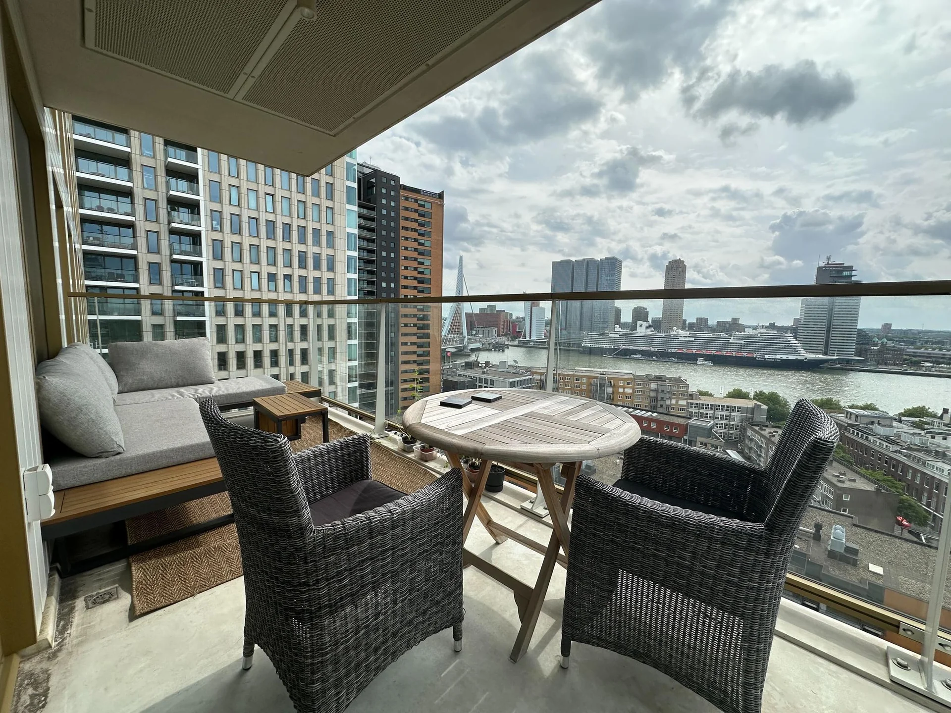 Foto van de Appartement gelegen aan de Gedempte Zalmhaven in Rotterdam