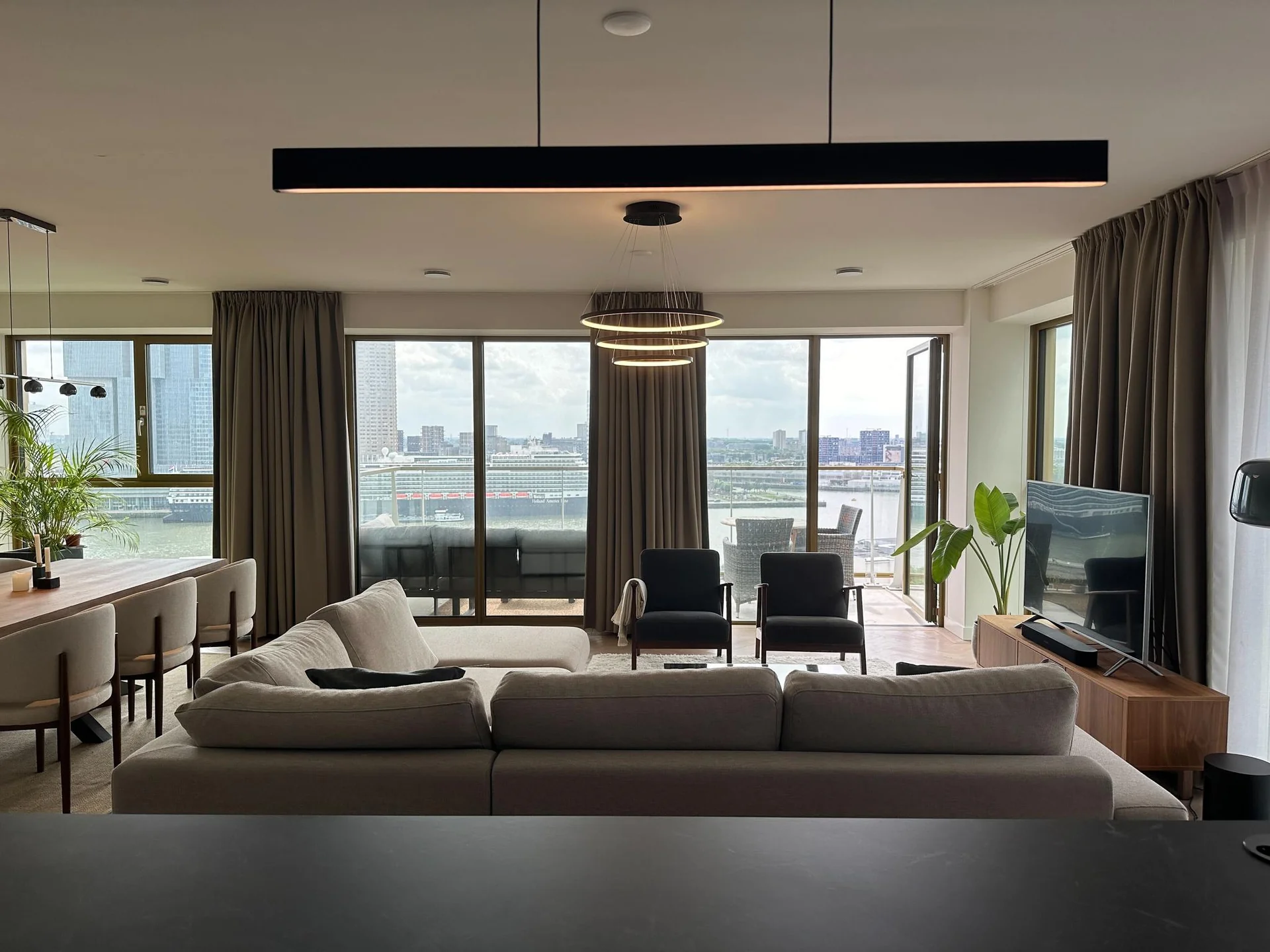 Foto van de Appartement gelegen aan de Gedempte Zalmhaven in Rotterdam