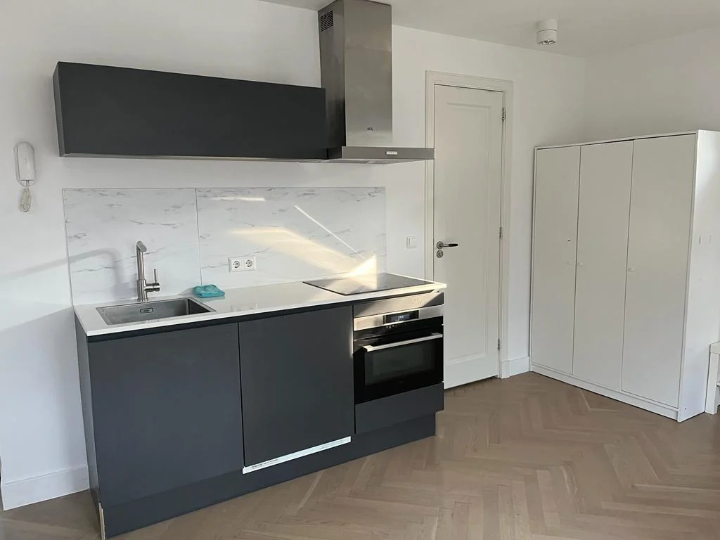 Foto van de Studio gelegen aan de Hebridenlaan in Amsterdam