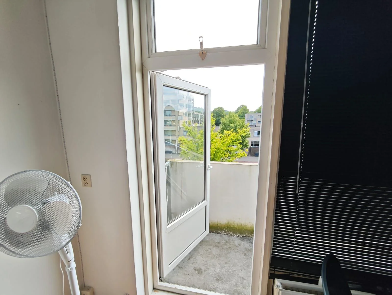 Foto van de Kamer gelegen aan de Louis Chrispijnstraat in Amsterdam