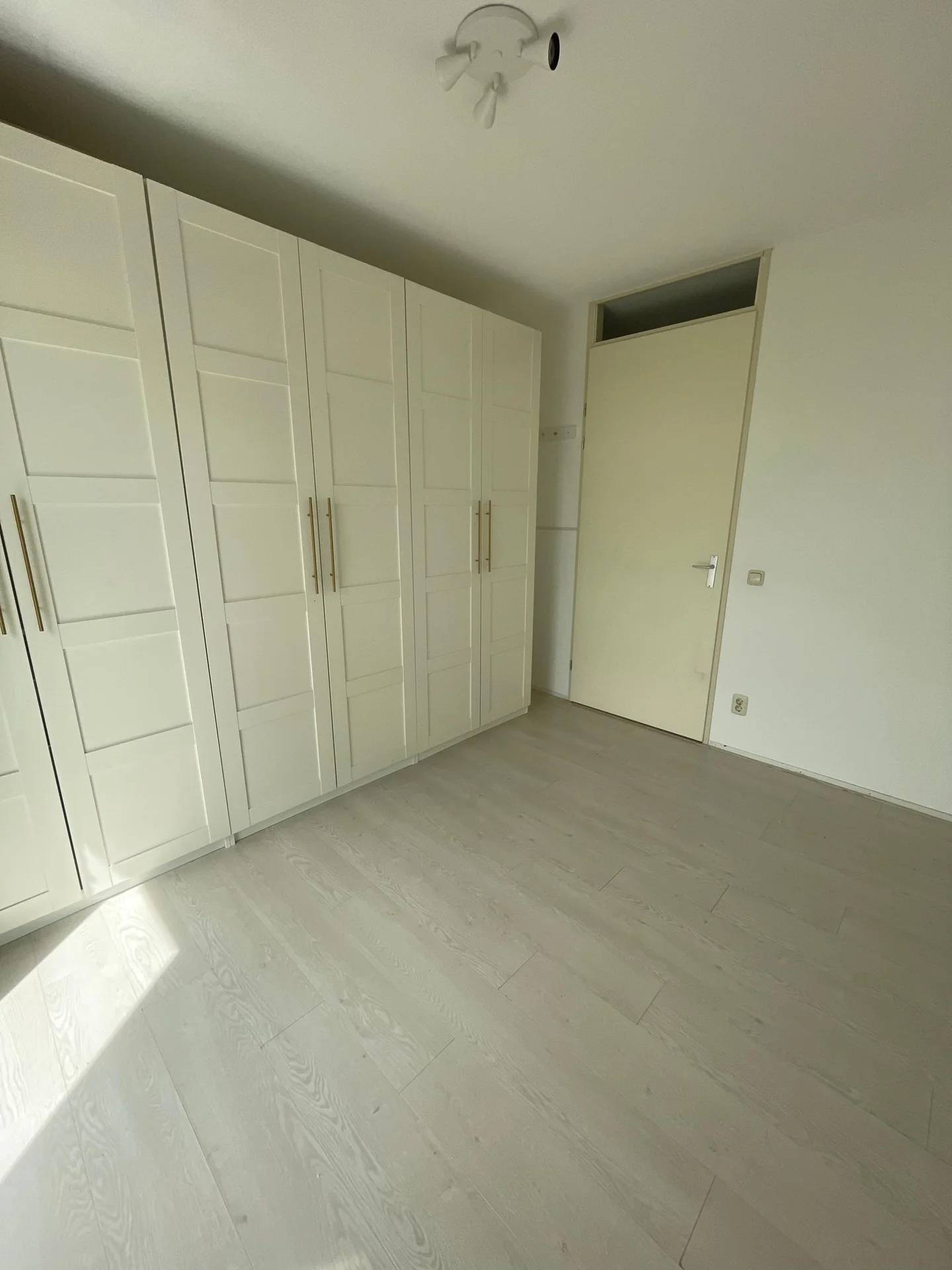 Foto van de Kamer gelegen aan de Theo Frenkelhof in Amsterdam