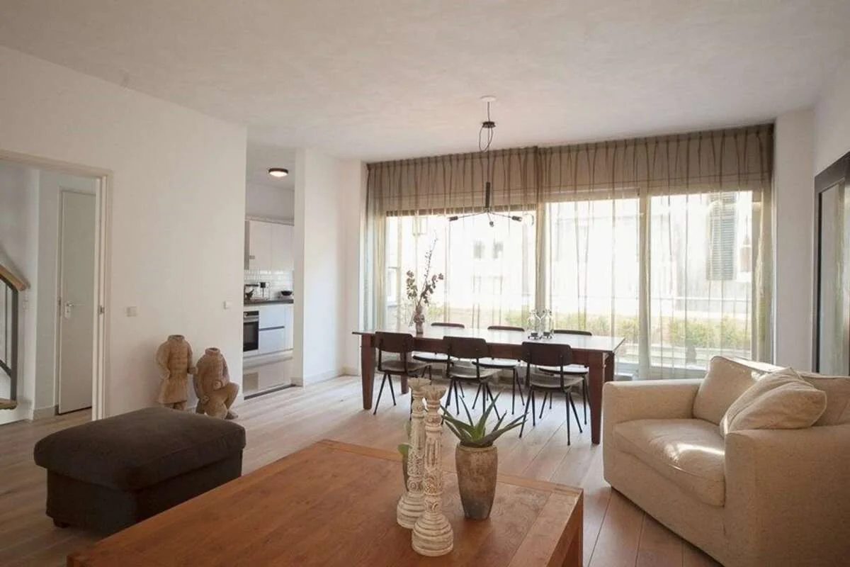 Foto van de Appartement gelegen aan de Laan van Roos en Doorn in Den Haag