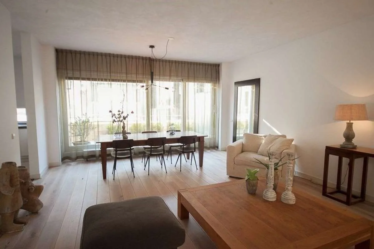 Foto van de Appartement gelegen aan de Laan van Roos en Doorn in Den Haag
