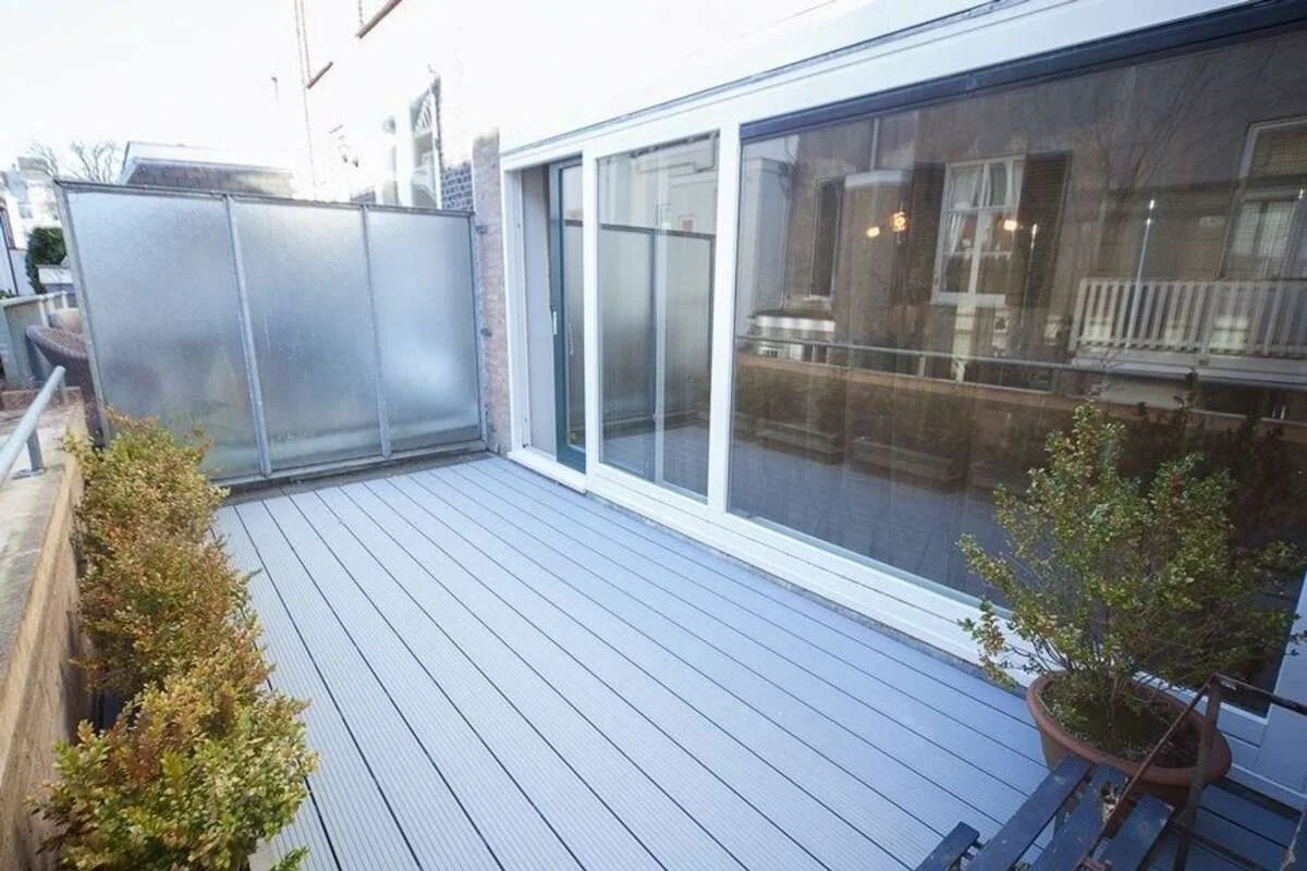 Foto van de Appartement gelegen aan de Laan van Roos en Doorn in Den Haag
