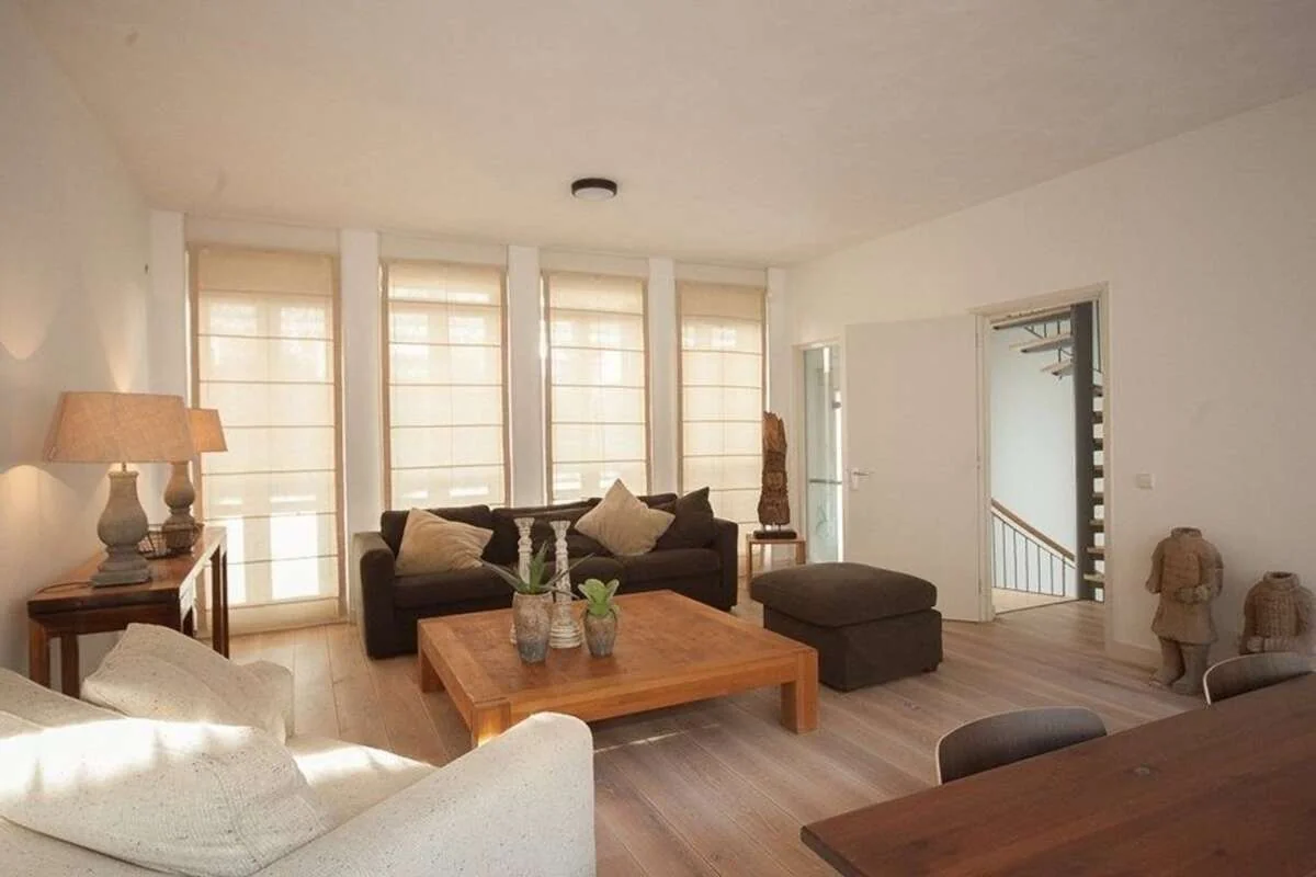 Foto van de Appartement gelegen aan de Laan van Roos en Doorn in Den Haag