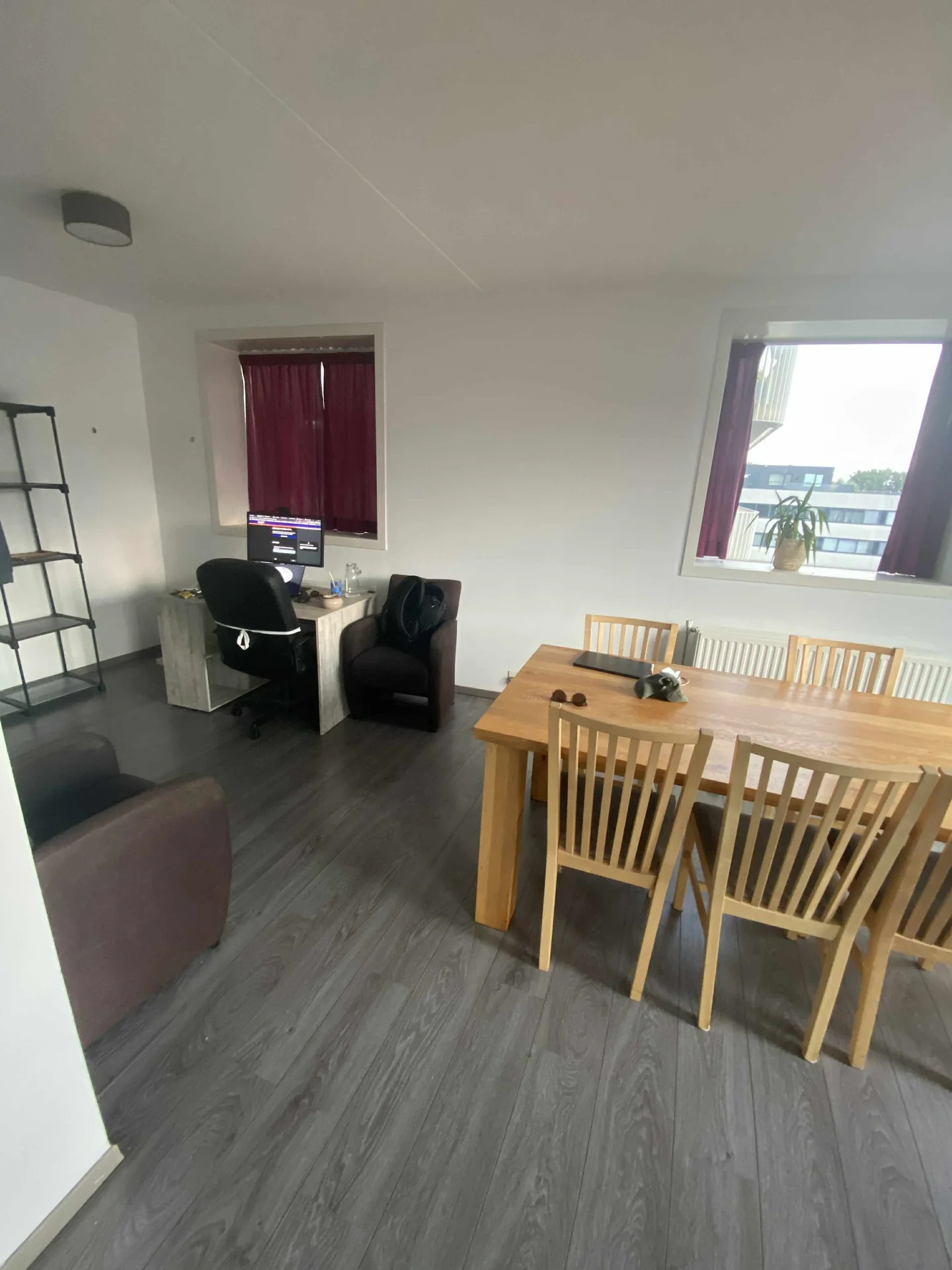 Foto van de Kamer gelegen aan de Ottho Heldringstraat in Amsterdam