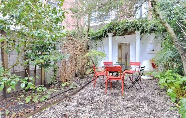 Foto van de Appartement gelegen aan de Frederiksplein in Amsterdam