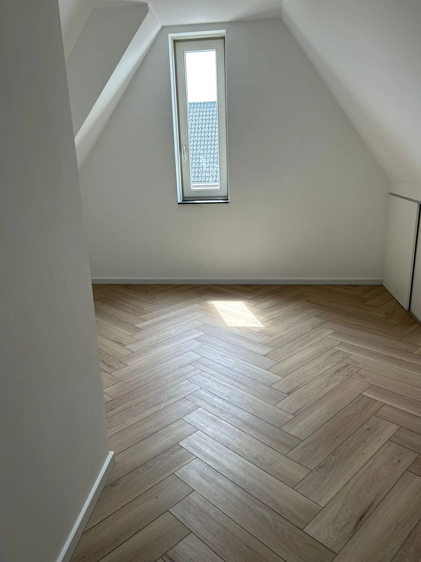 Foto van de Kamer gelegen aan de Adriana van Roonlaan in Den Haag