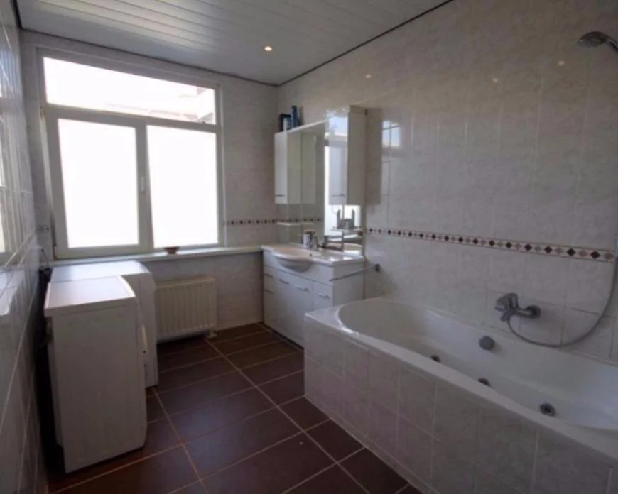 Foto van de Appartement gelegen aan de Paets van Troostwijkstraat in Den Haag