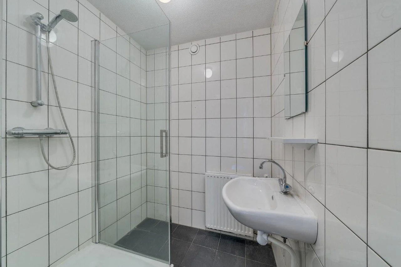 Foto van de Kamer gelegen aan de Oudedijk in Rotterdam