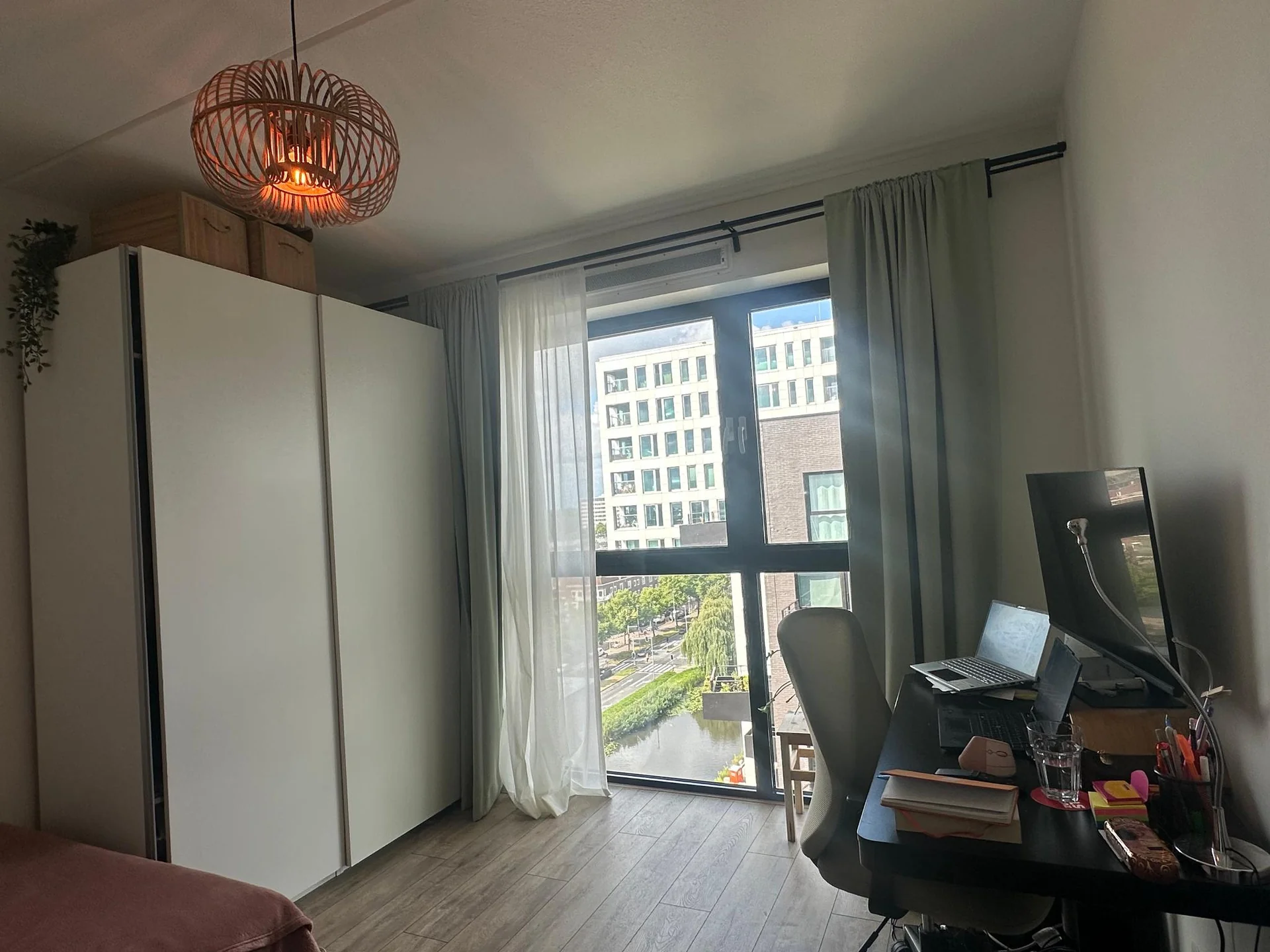 Foto van de Kamer gelegen aan de Haarlemmerweg in Amsterdam