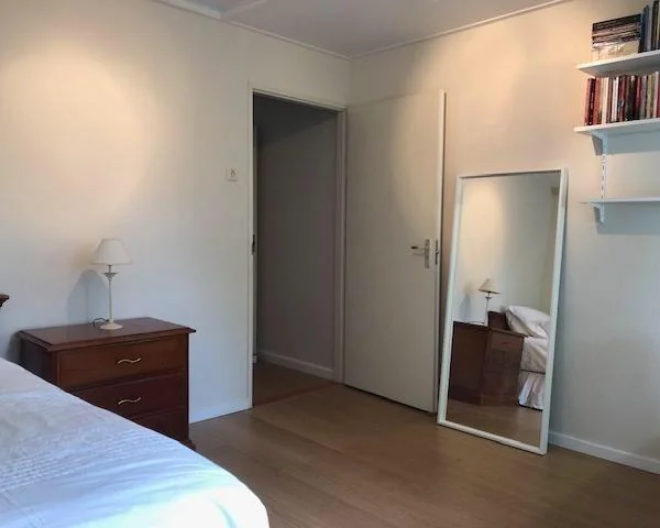 Foto van de Kamer gelegen aan de Dokter Van Haeringenplantsoen in Nieuw-Vennep