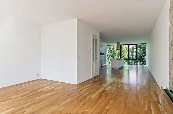 Foto van de Appartement gelegen aan de Maaskade in Rotterdam