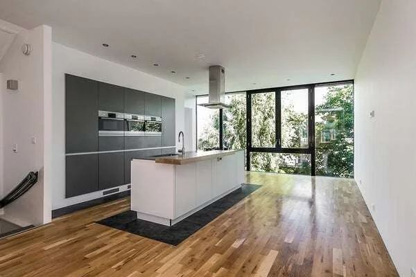 Foto van de Appartement gelegen aan de Maaskade in Rotterdam