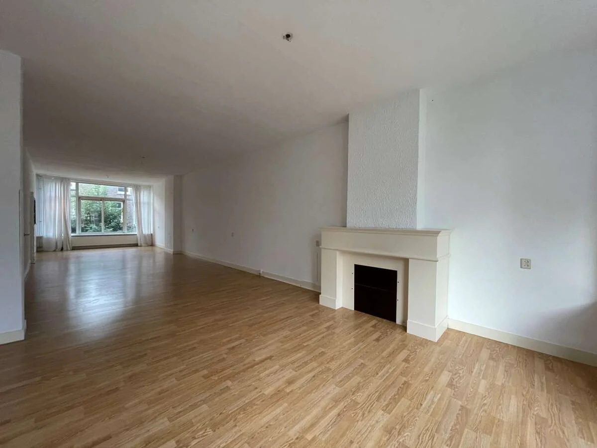 Foto van de Appartement gelegen aan de Burgemeester Meineszlaan in Rotterdam