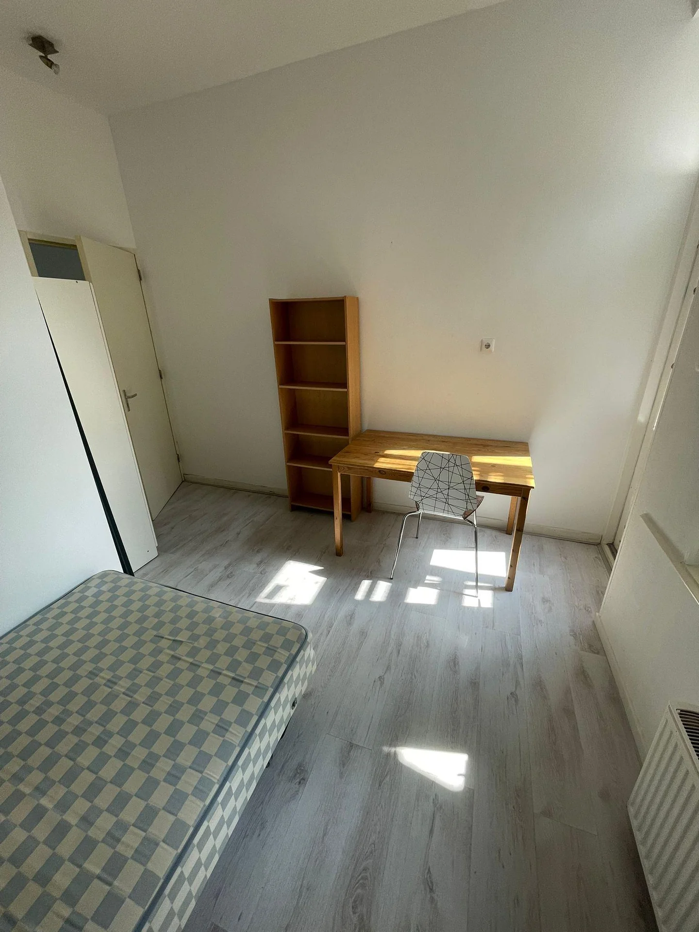 Foto van de Kamer gelegen aan de Riouwstraat in Groningen
