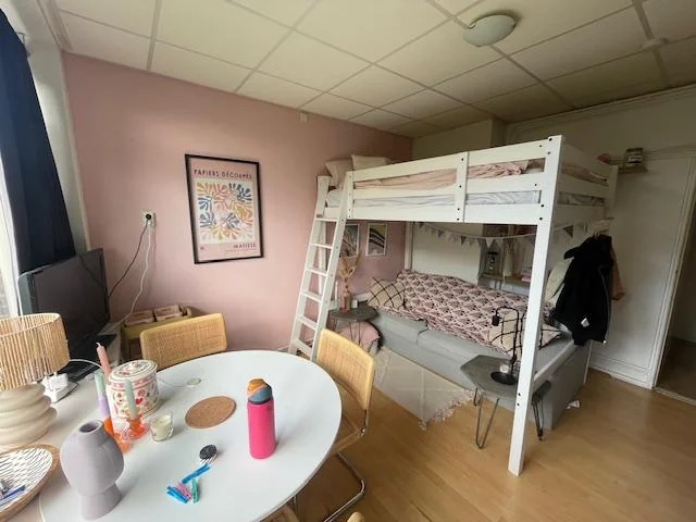 Foto van de Kamer gelegen aan de Resedastraat in Groningen
