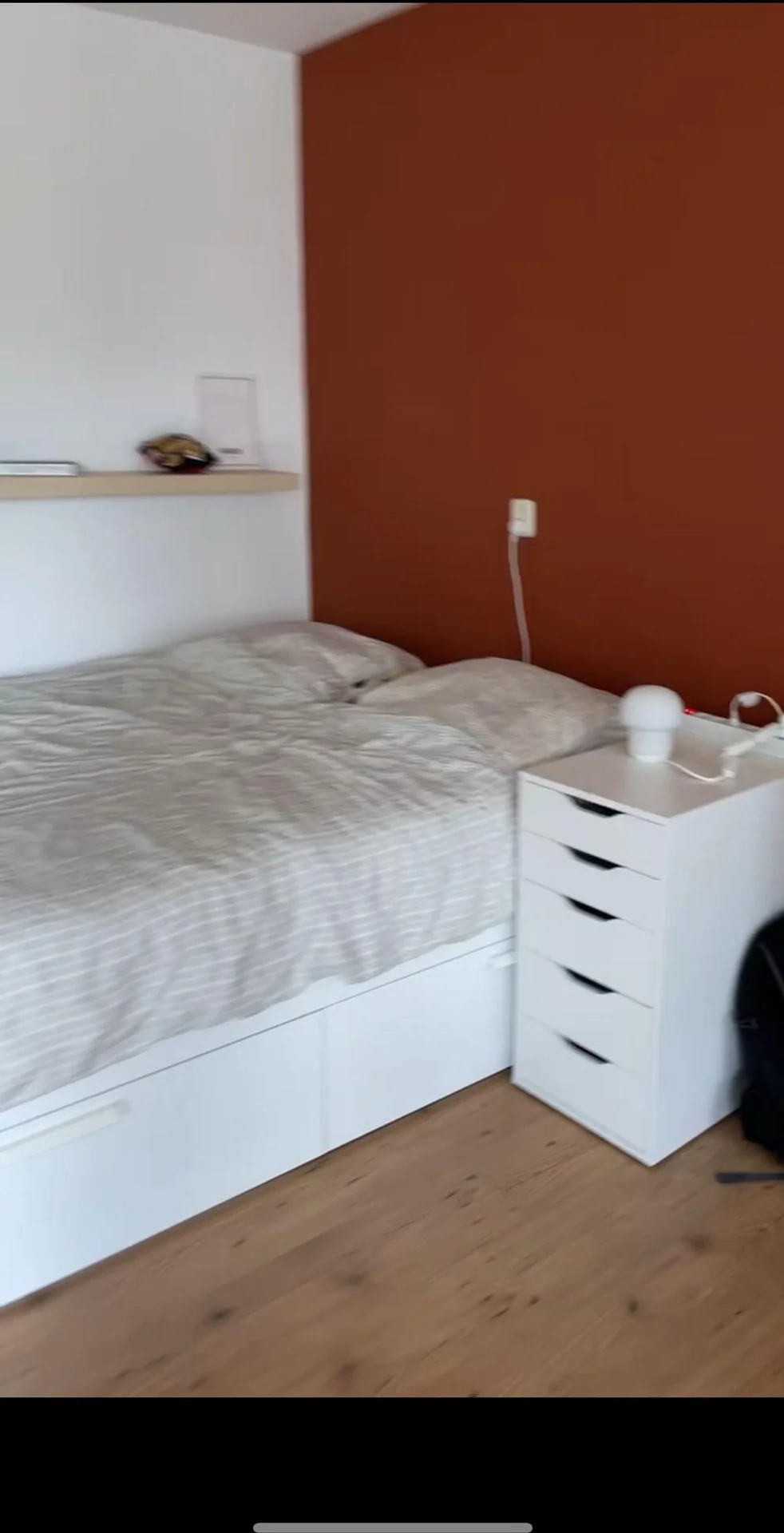 Foto van de Kamer gelegen aan de Korvezeestraat in Delft