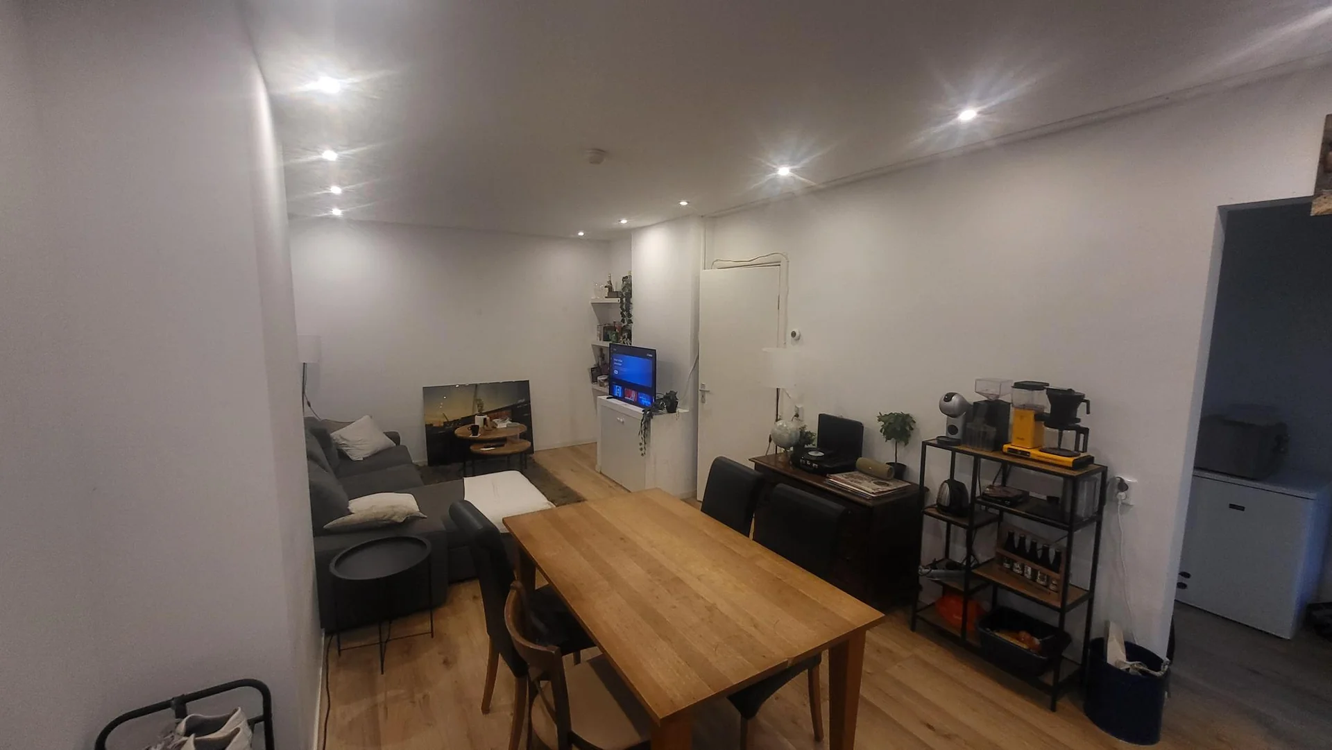 Foto van de Kamer gelegen aan de Mijnsherenlaan in Rotterdam