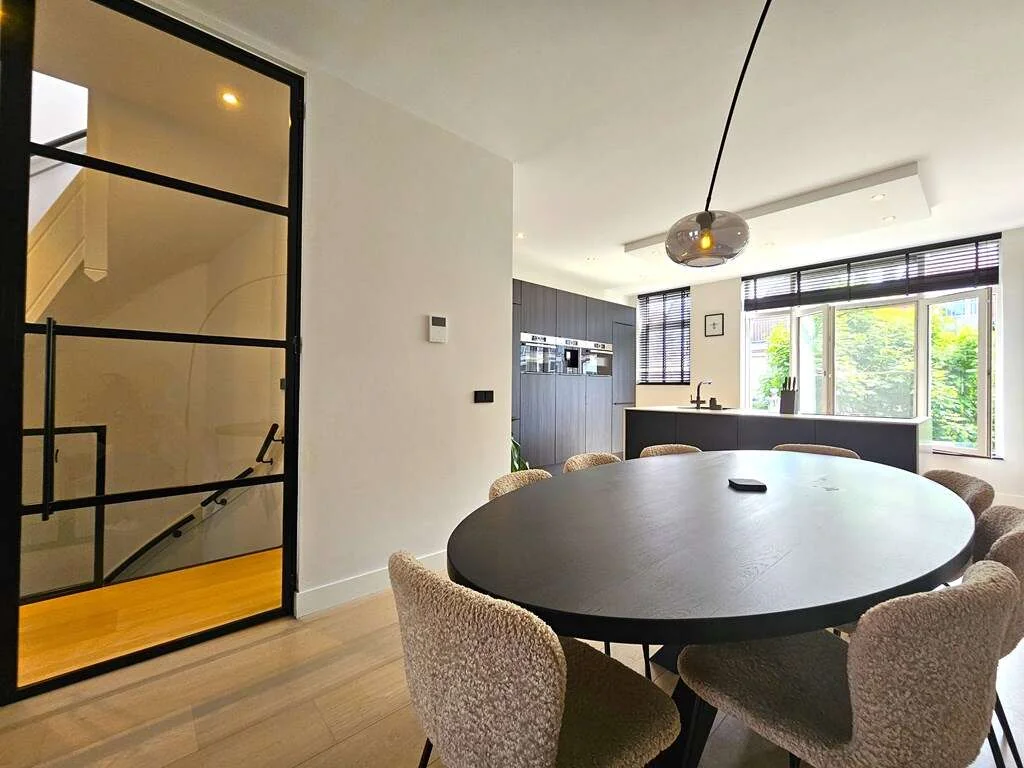 Foto van de Appartement gelegen aan de Van Oosterzeestraat in Rotterdam