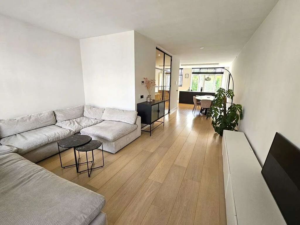 Foto van de Appartement gelegen aan de Van Oosterzeestraat in Rotterdam