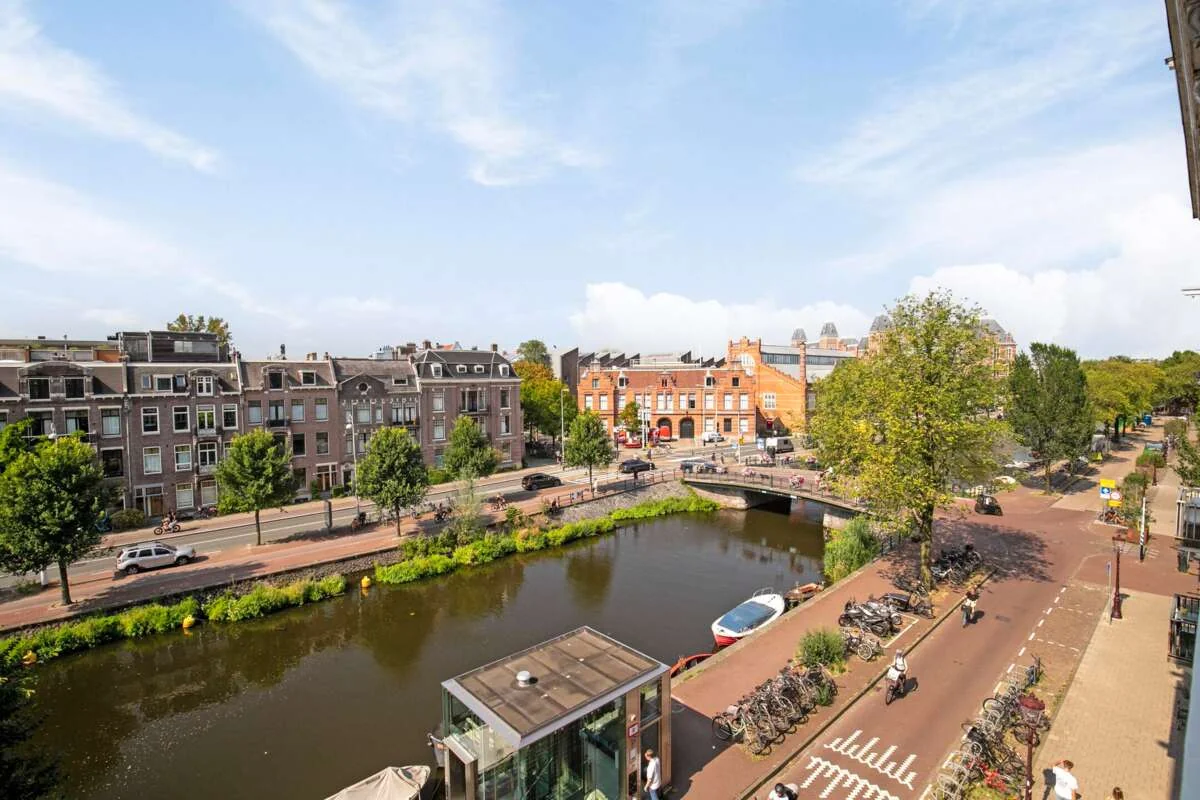 Foto van de Appartement gelegen aan de Ruysdaelkade in Amsterdam