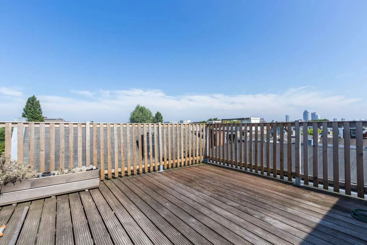 Foto van de Appartement gelegen aan de Van Woustraat in Amsterdam