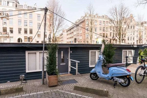 Foto van de Appartement gelegen aan de Jacob van Lennepkade in Amsterdam