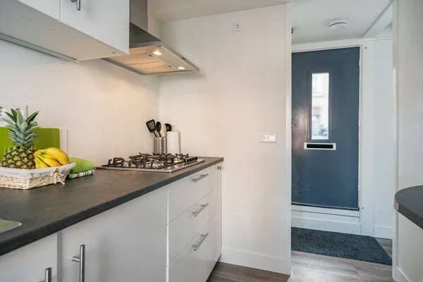 Foto van de Appartement gelegen aan de Jacob van Lennepkade in Amsterdam