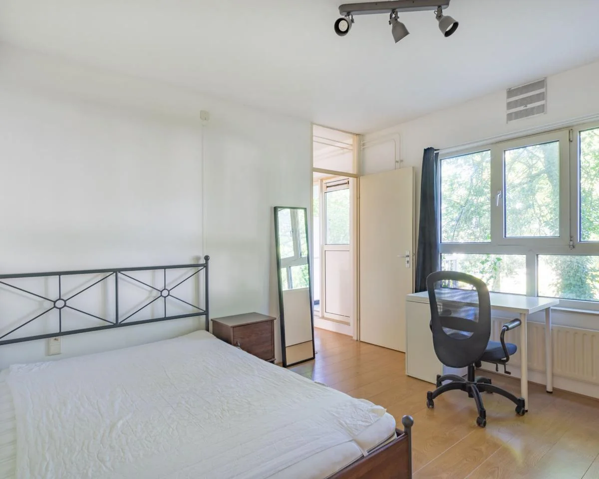 Foto van de Appartement gelegen aan de Dostojevskisingel in Amsterdam