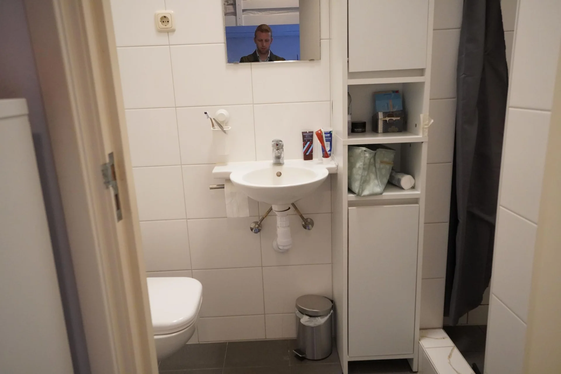Foto van de Studio gelegen aan de Helper Oostsingel in Groningen