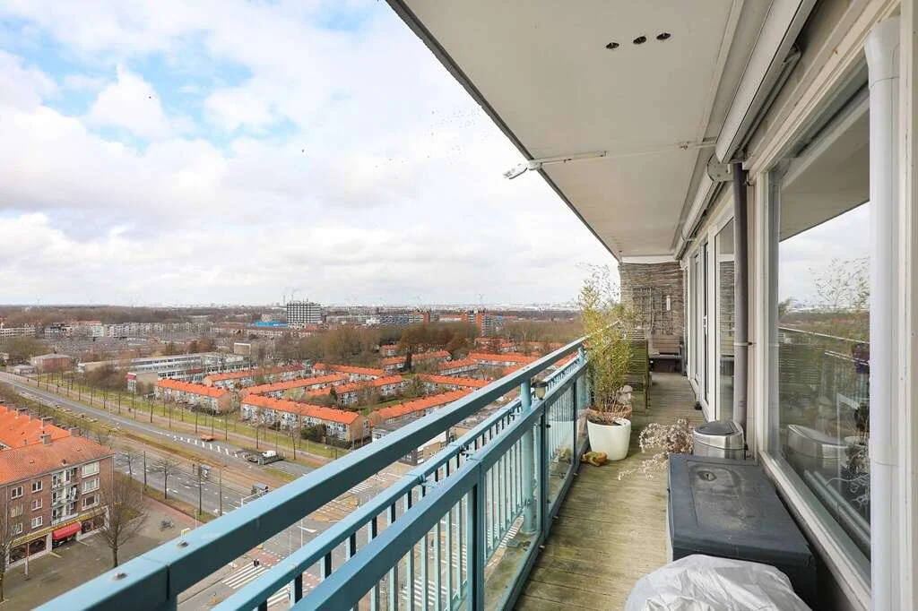 Foto van de Appartement gelegen aan de Burgemeester Hogguerstraat in Amsterdam