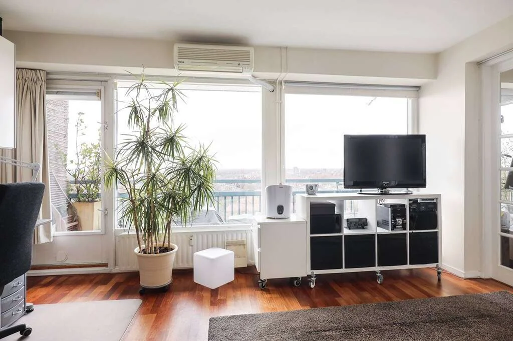 Foto van de Appartement gelegen aan de Burgemeester Hogguerstraat in Amsterdam