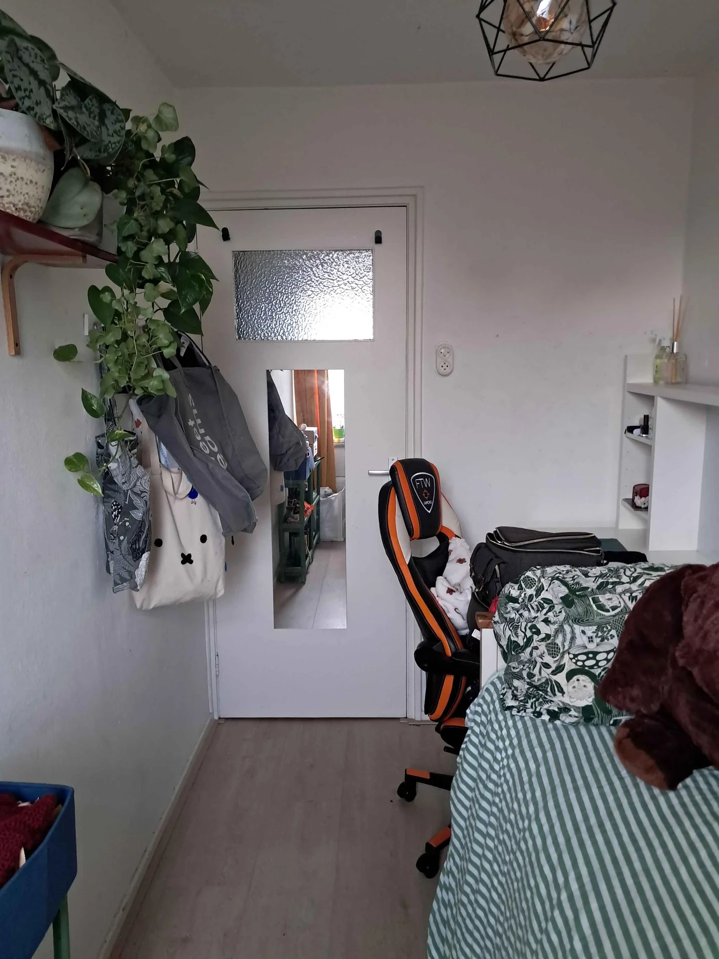 Foto van de Kamer gelegen aan de Jennerstraat in Groningen