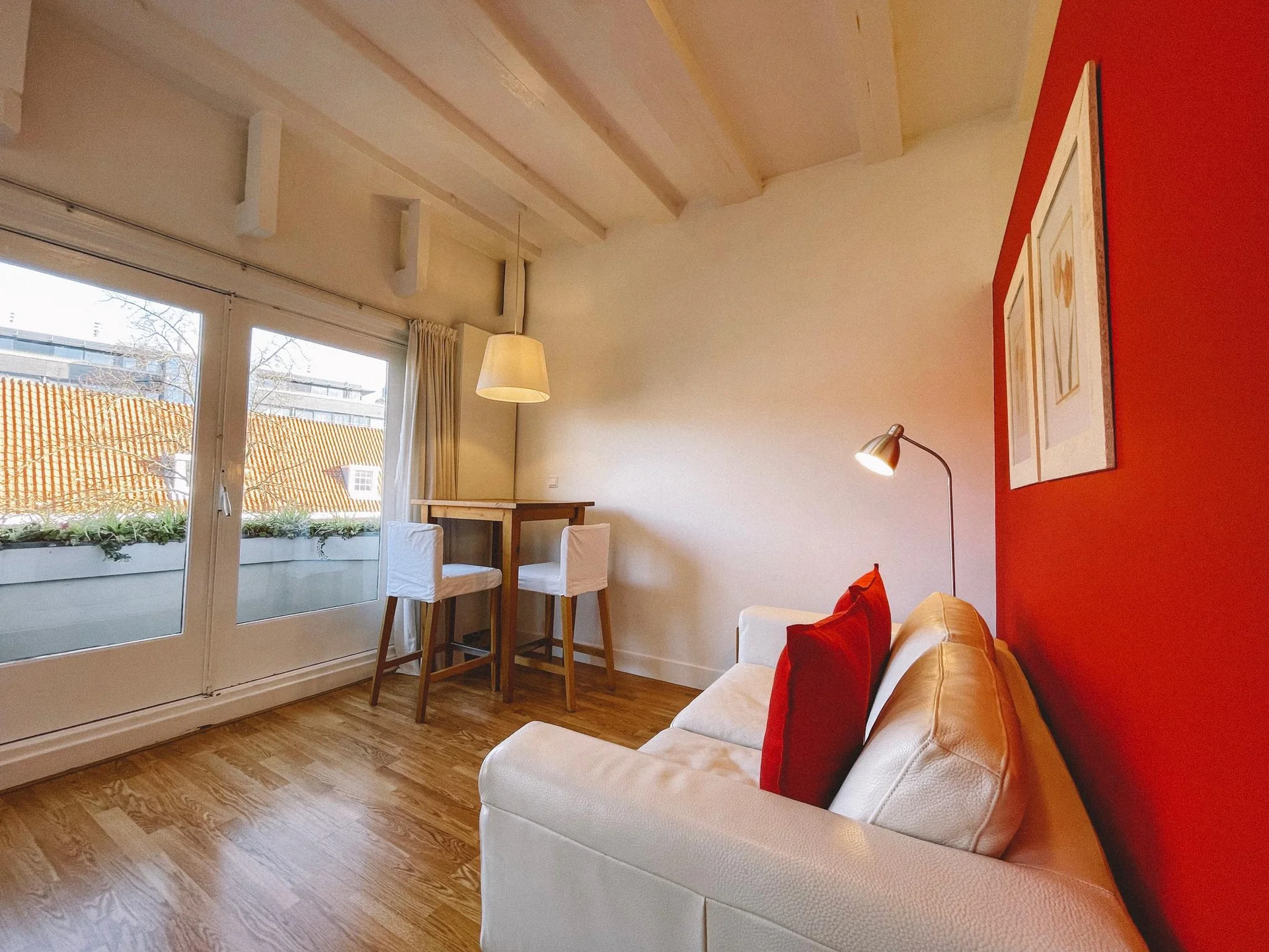 Foto van de Studio gelegen aan de Legmeerstraat in Amsterdam