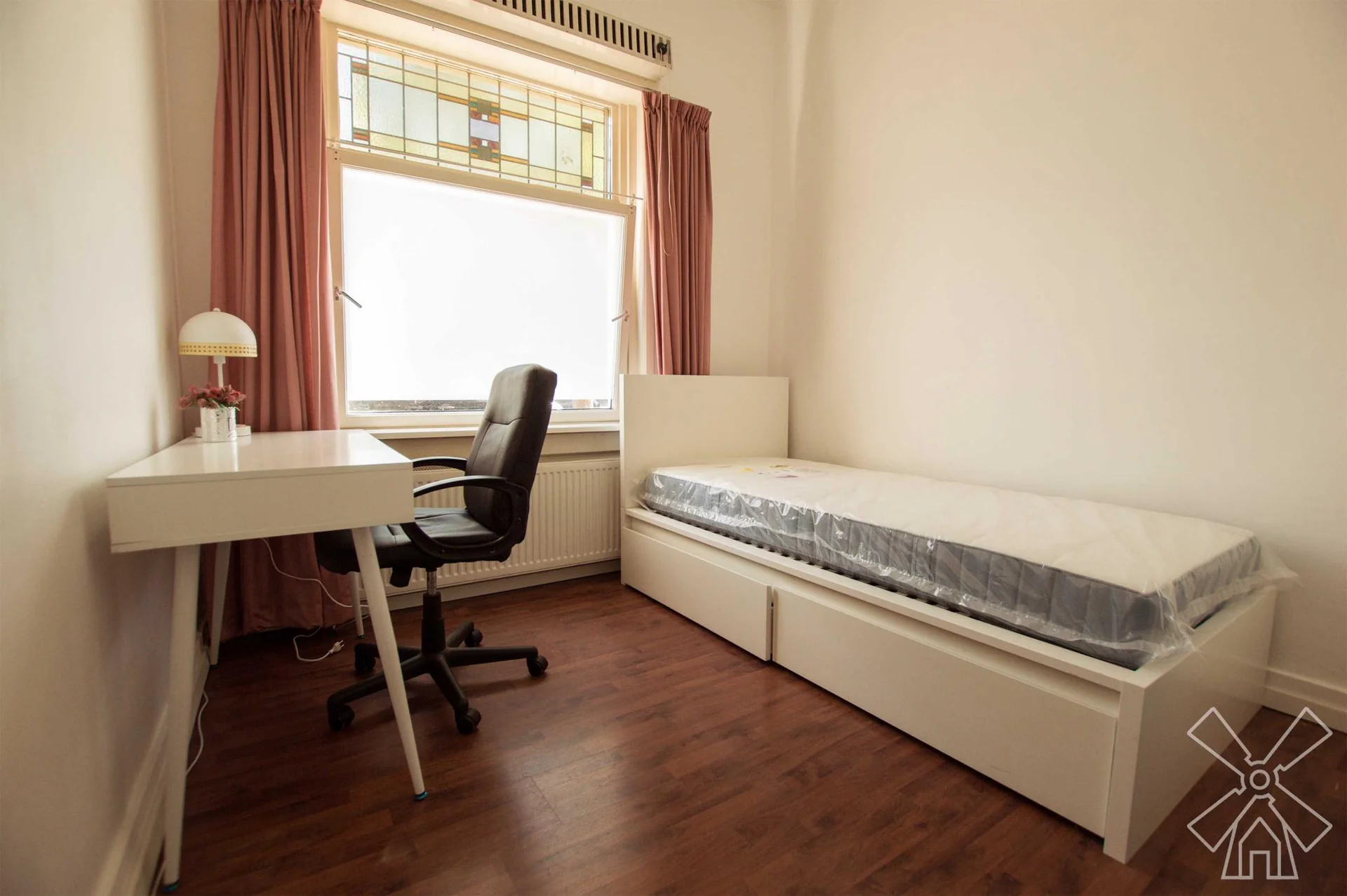 Foto van de Kamer gelegen aan de Goeverneurlaan in Den Haag