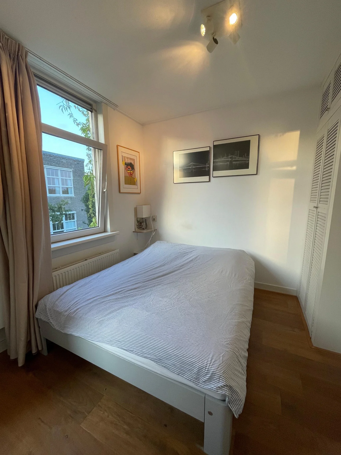 Foto van de Kamer gelegen aan de Lutmastraat in Amsterdam