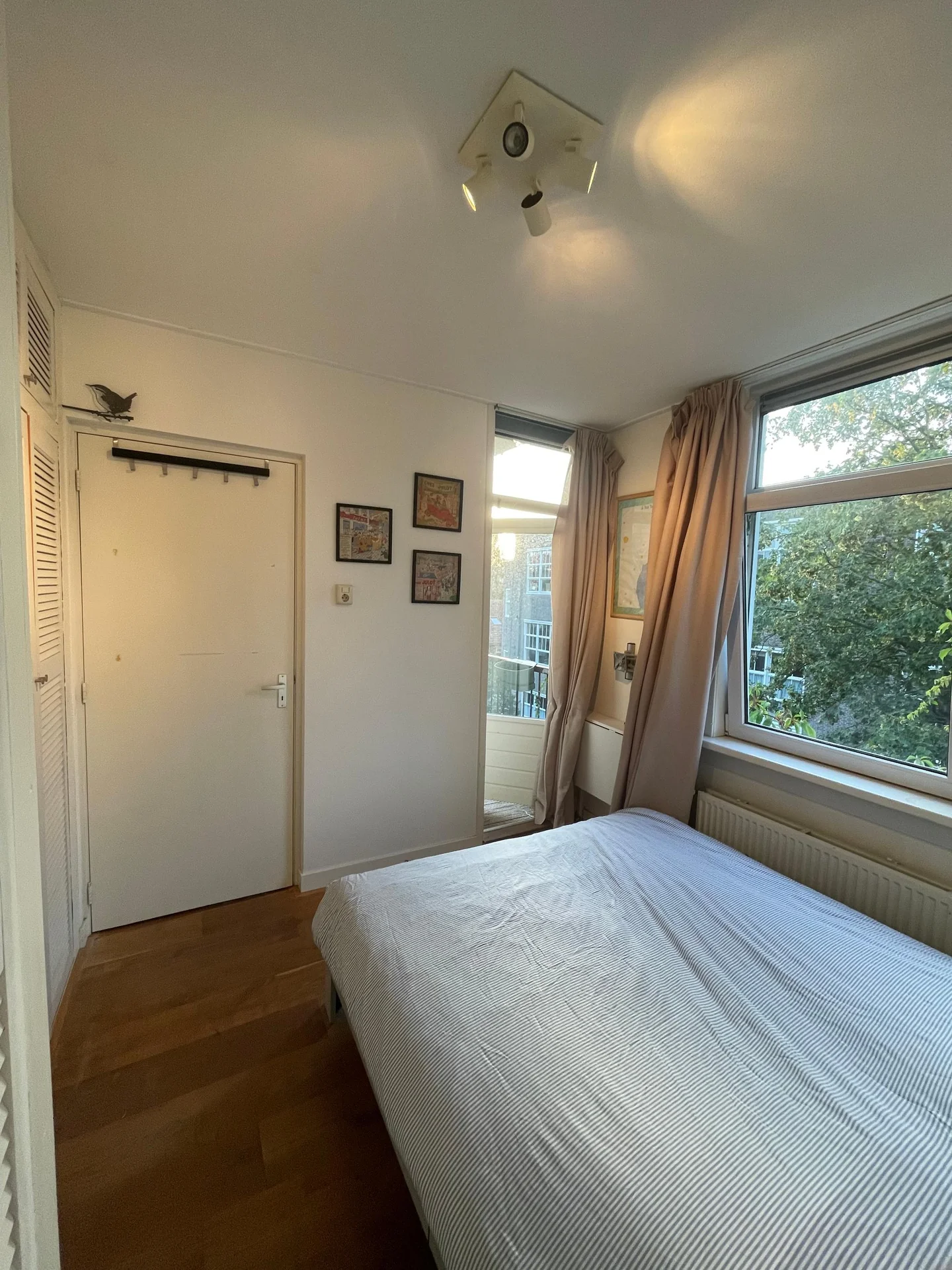 Foto van de Kamer gelegen aan de Lutmastraat in Amsterdam