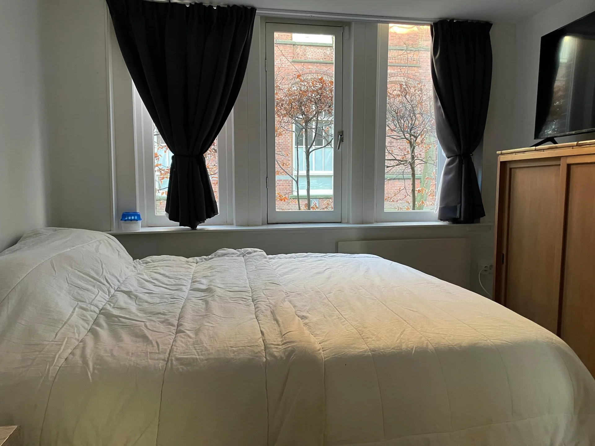 Foto van de Kamer gelegen aan de Eerste Leeghwaterstraat in Amsterdam