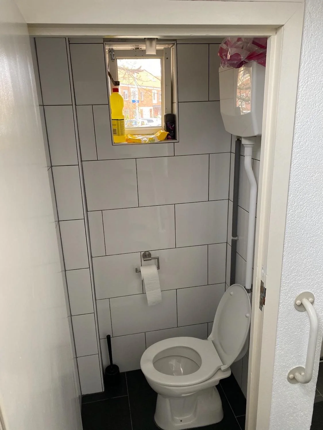 Foto van de Kamer gelegen aan de Leeghwaterstraat in Hoofddorp