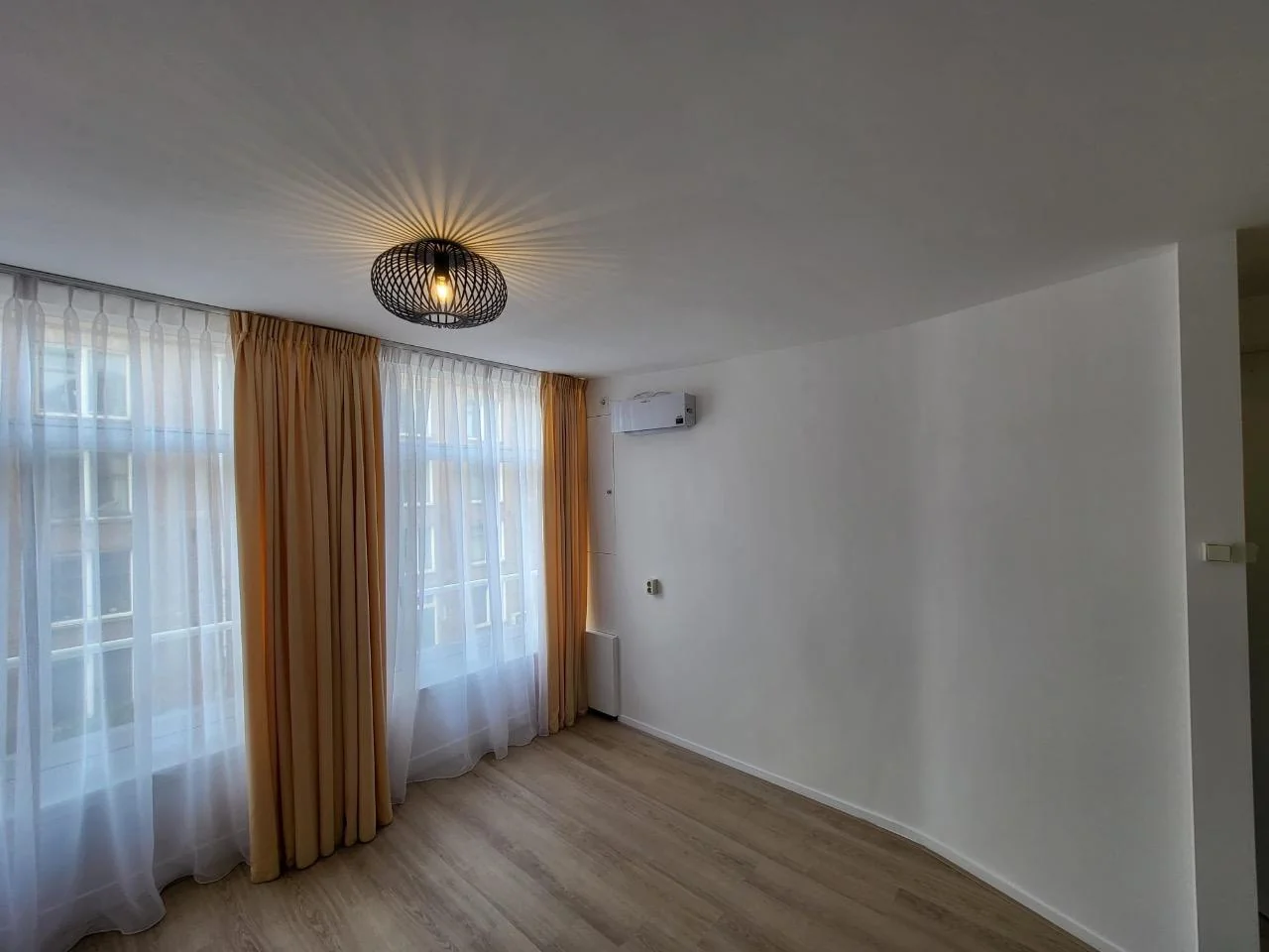 Foto van de Studio gelegen aan de Marnixstraat in Amsterdam