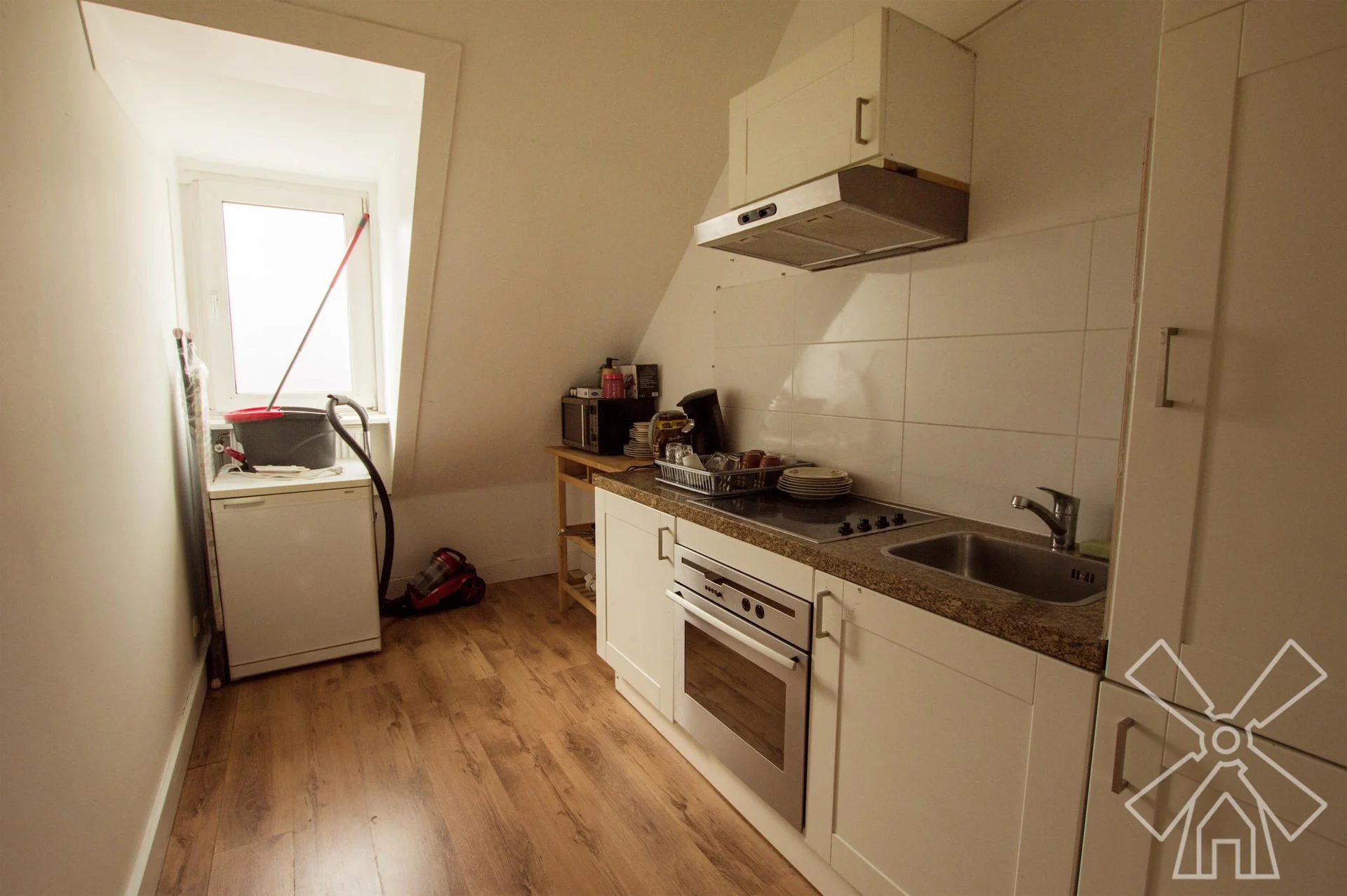 Foto van de Kamer gelegen aan de Lidewijdestraat in Den Haag