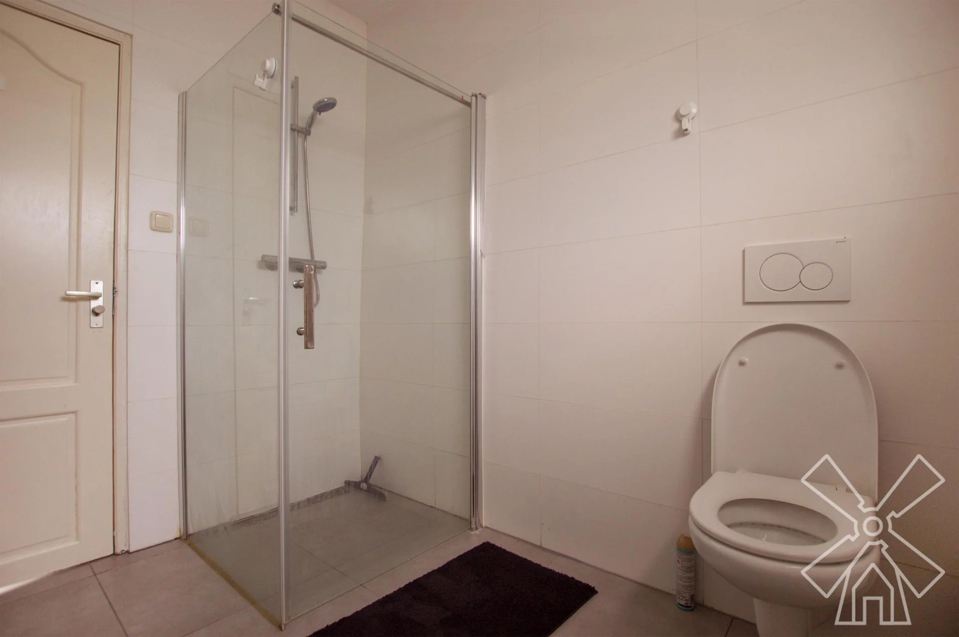 Foto van de Kamer gelegen aan de Lidewijdestraat in Den Haag