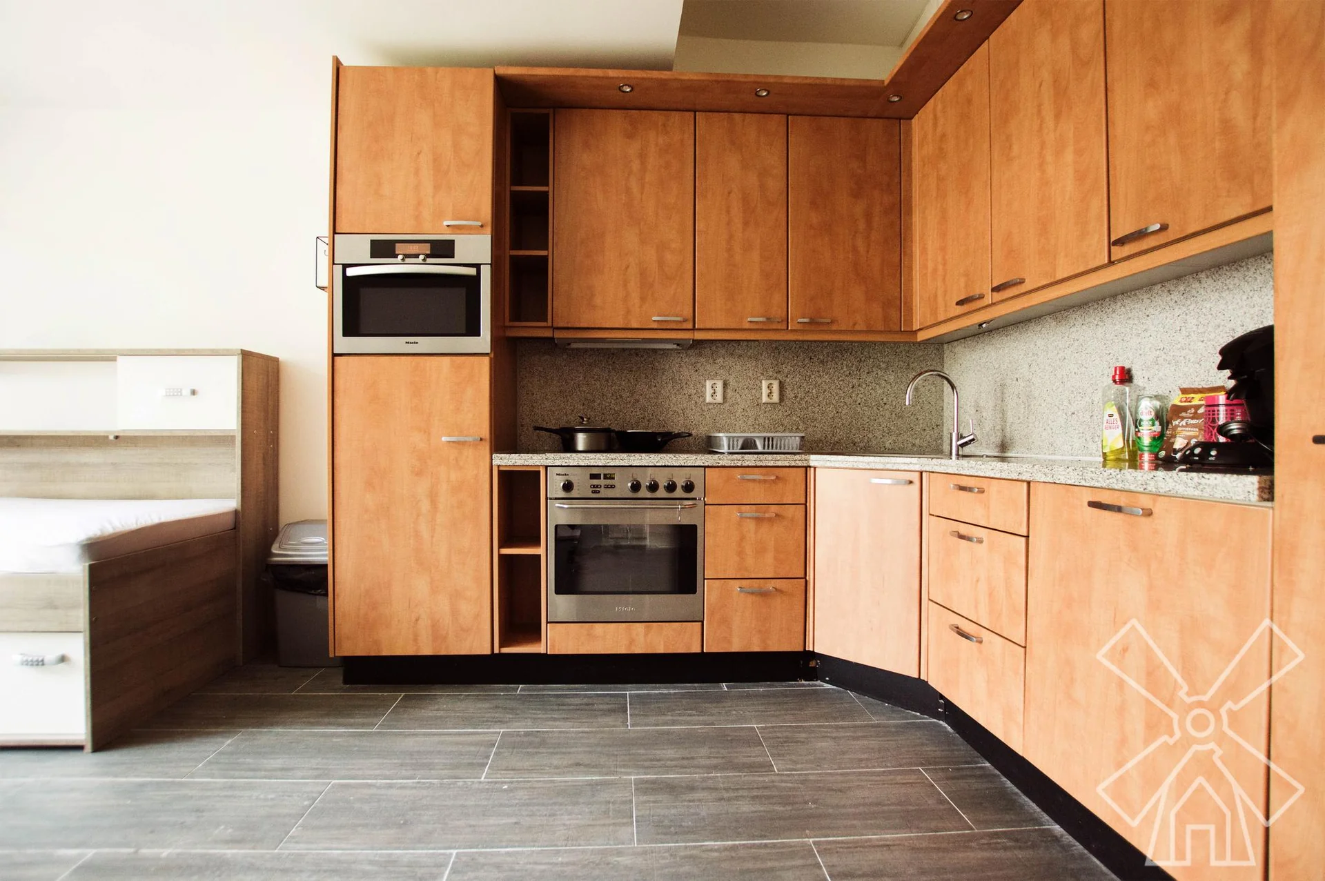 Foto van de Kamer gelegen aan de Lidewijdestraat in Den Haag