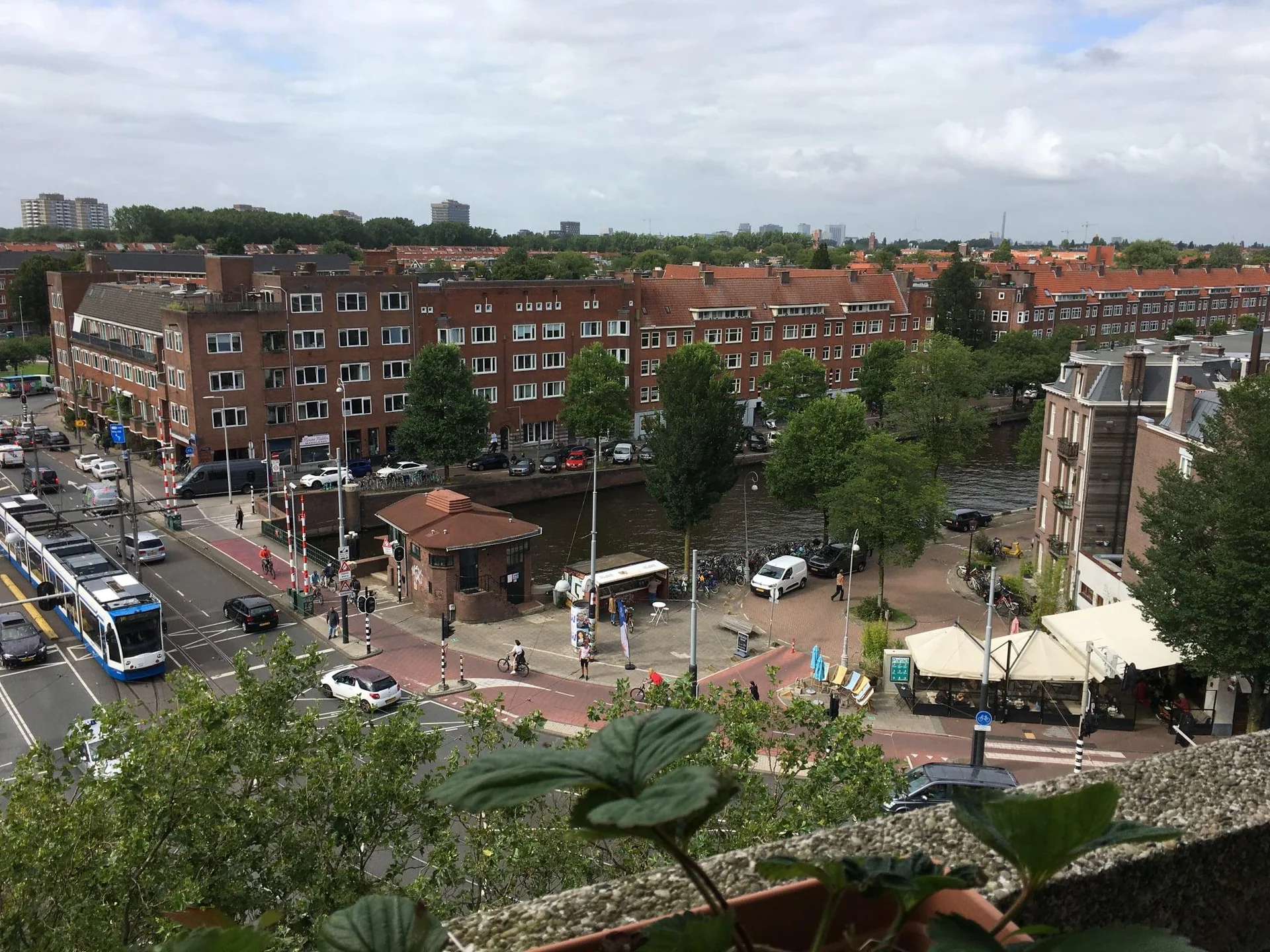 Foto van de Kamer gelegen aan de Overtoom in Amsterdam