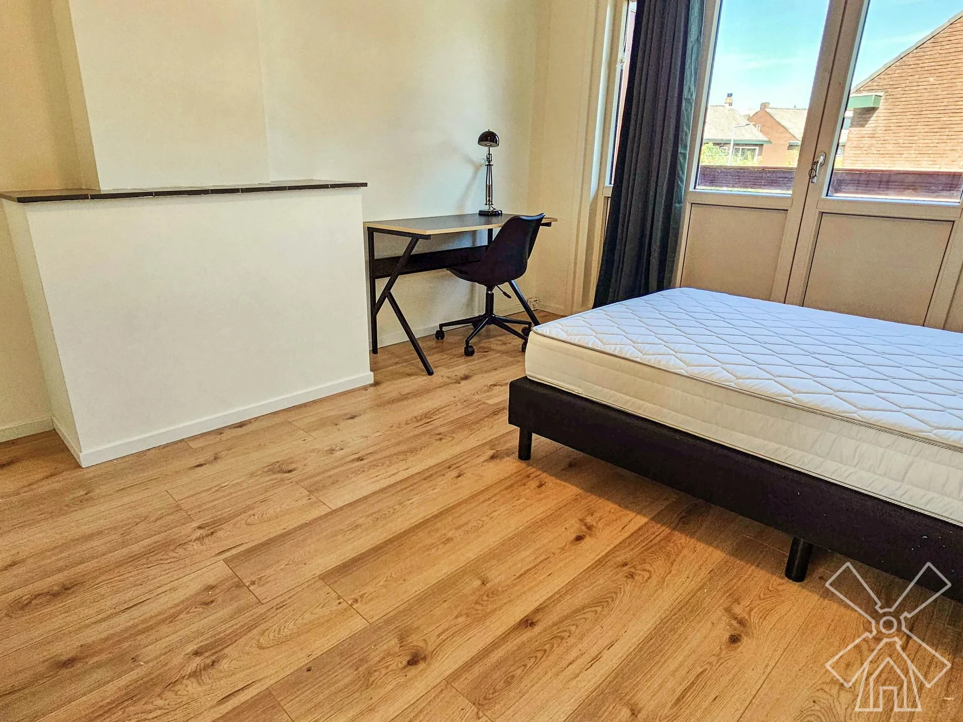 Foto van de Kamer gelegen aan de Burgemeester van Slijpelaan in Rotterdam