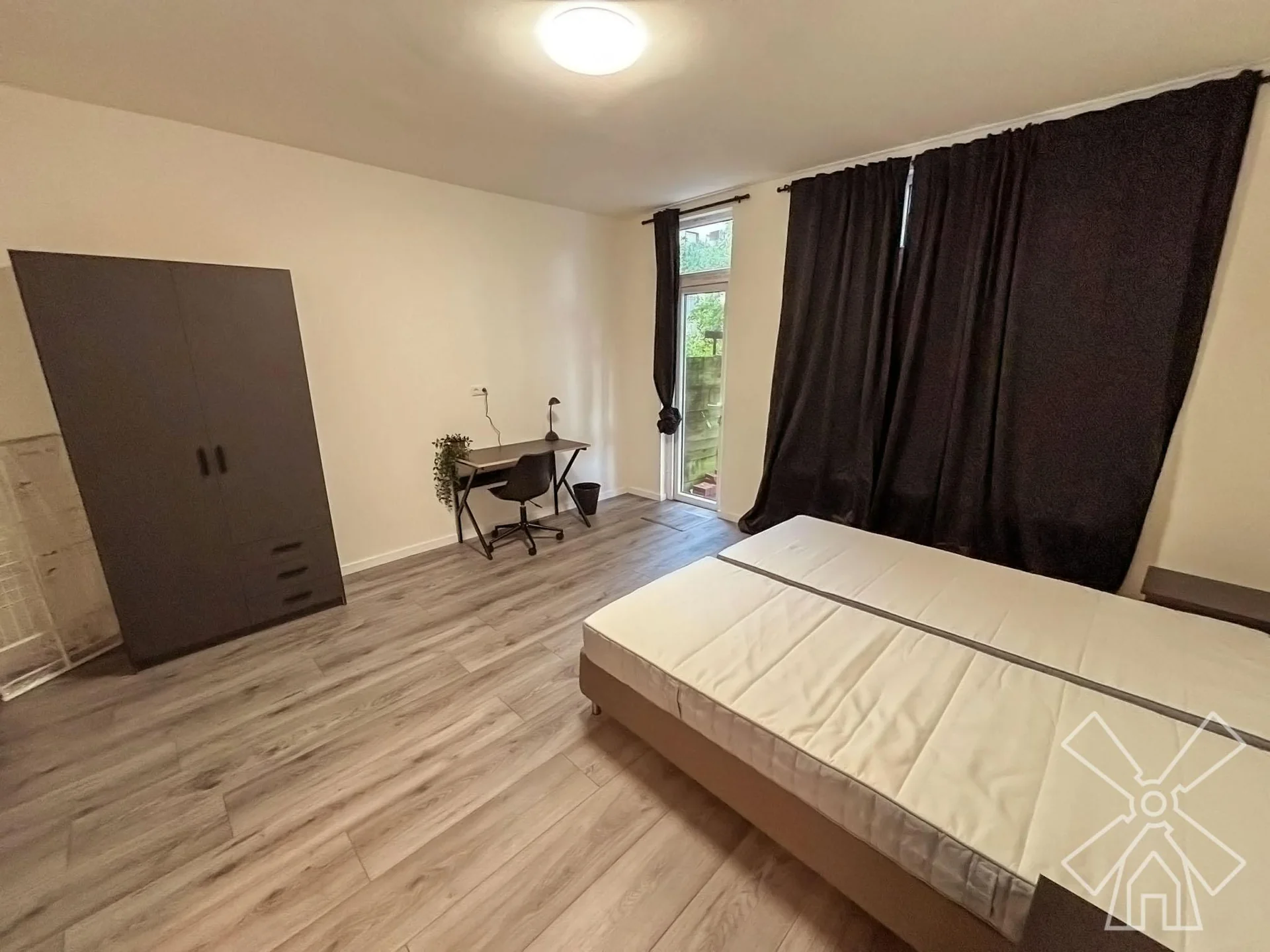 Foto van de Appartement gelegen aan de Woelwijkstraat in Rotterdam
