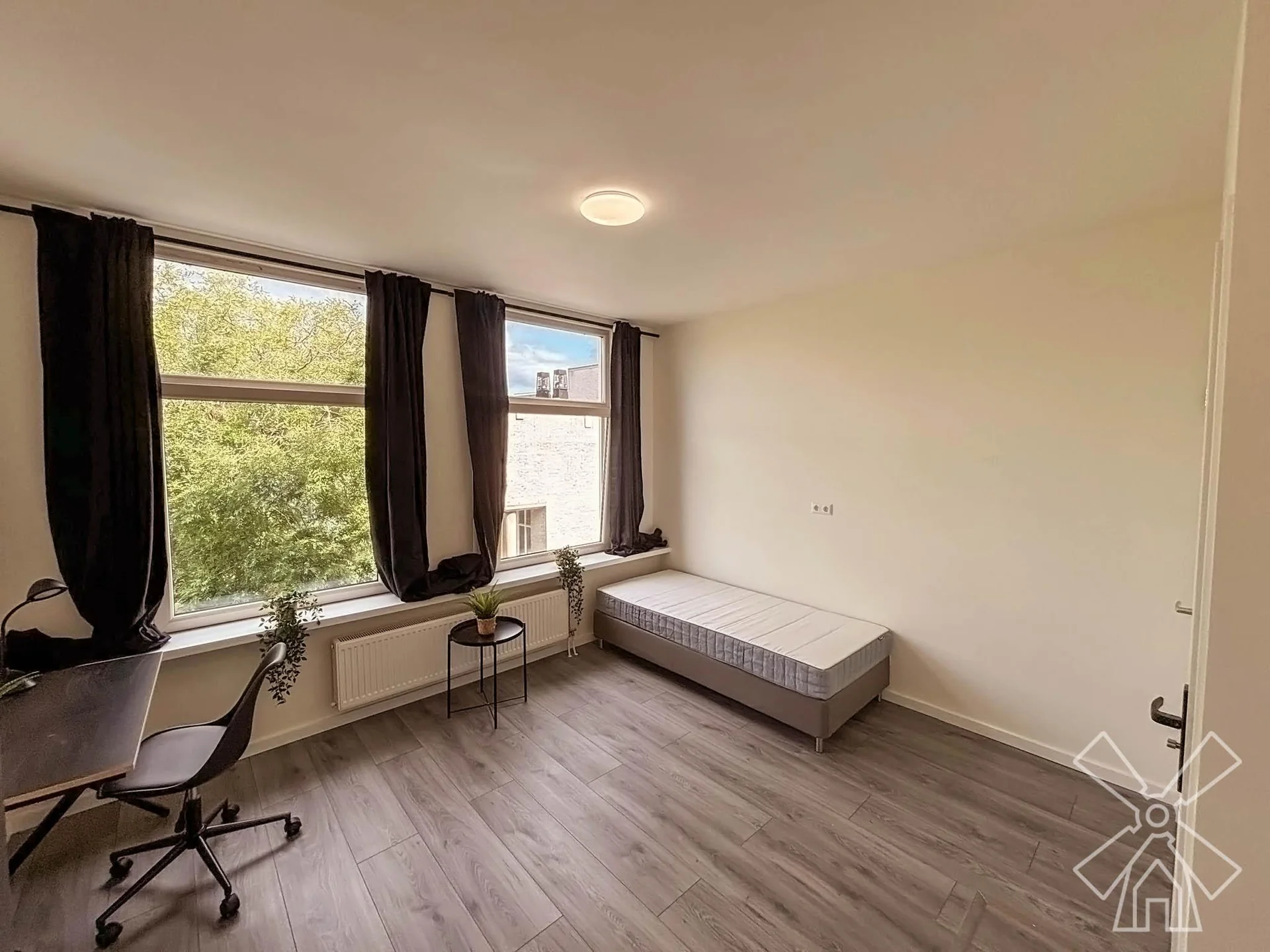 Foto van de Kamer gelegen aan de Woelwijkstraat in Rotterdam