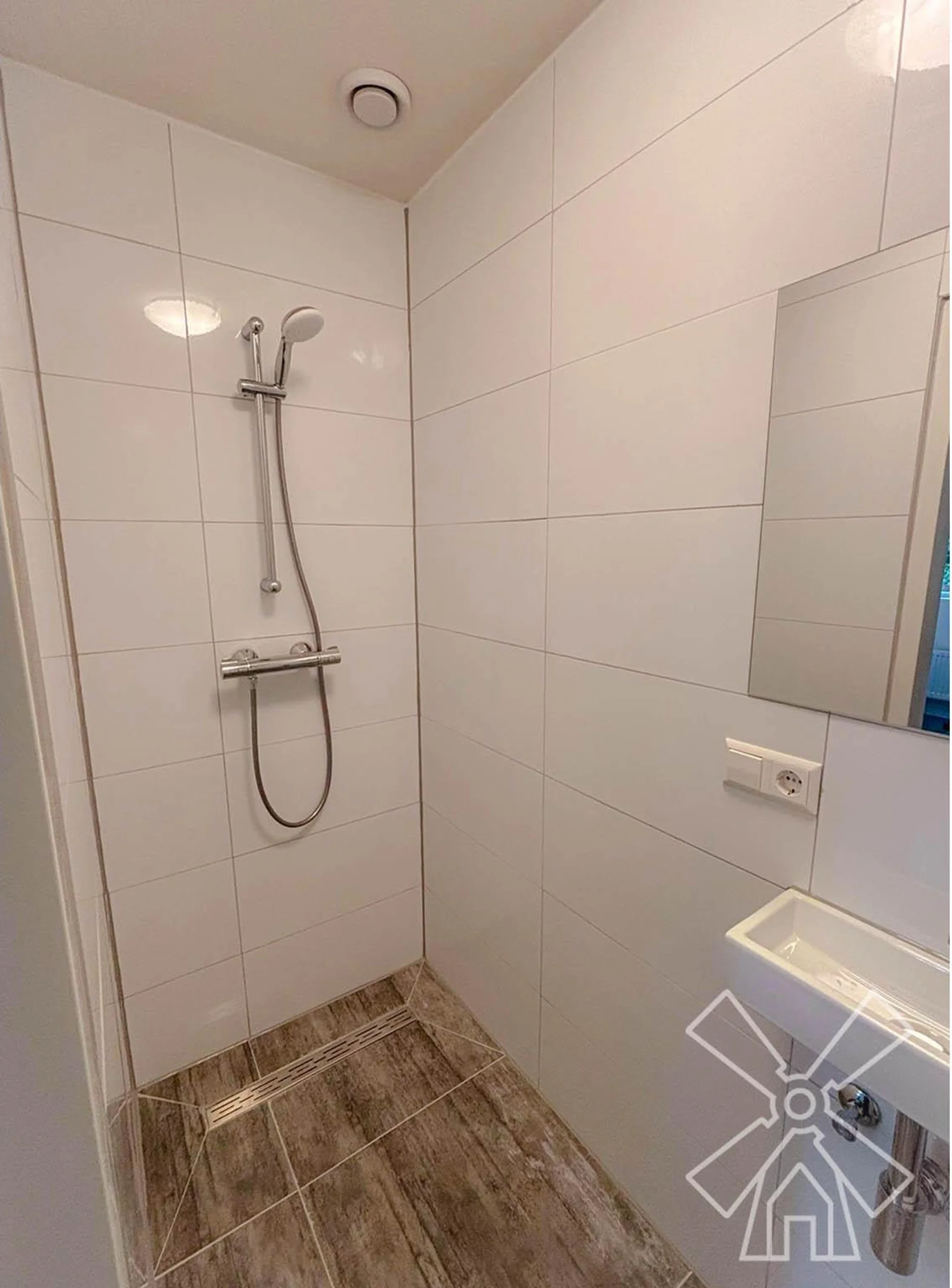 Foto van de Appartement gelegen aan de Woelwijkstraat in Rotterdam