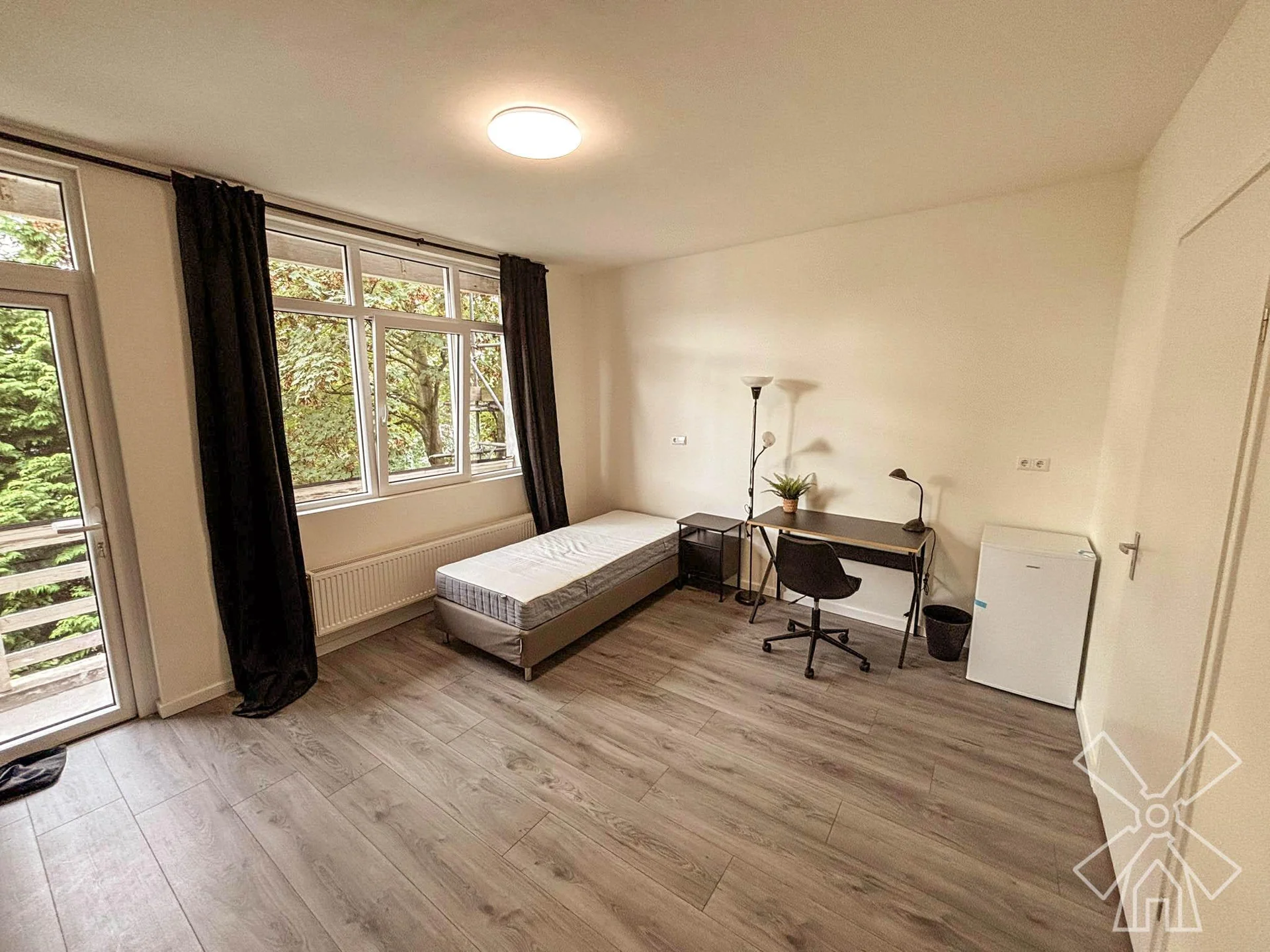 Foto van de Kamer gelegen aan de Woelwijkstraat in Rotterdam